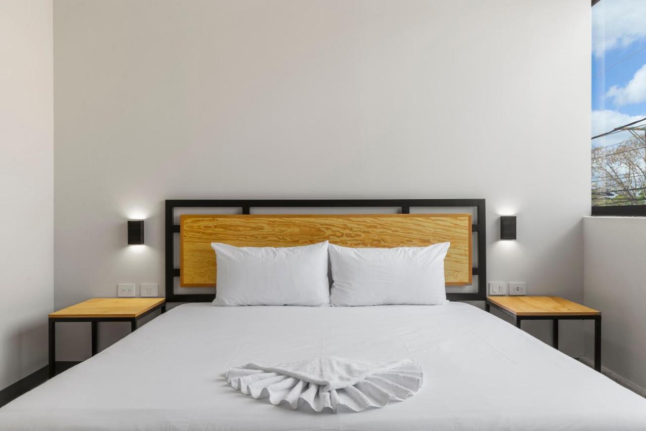 Suites Reforma By Homirent Merida Bagian luar foto