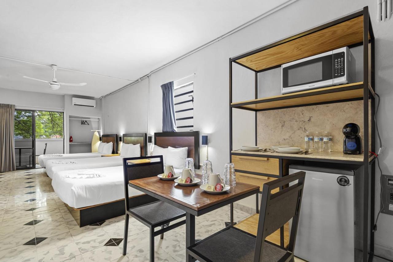 Suites Reforma By Homirent Merida Bagian luar foto